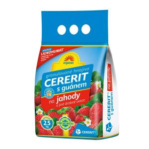Cererīts ar gvano uz zemenēm