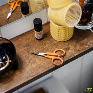 Fiskars Nagu grieznes ar izliektiem asmeņiem, 10 cm 1075058